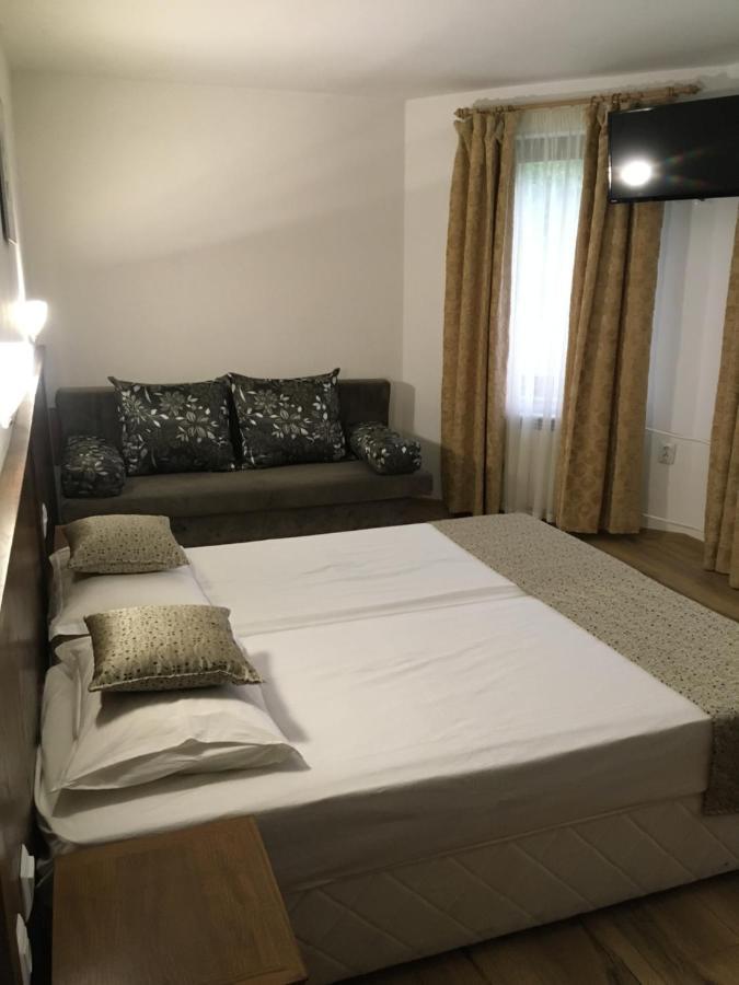 Cherni Osum Guest House Rest מראה חיצוני תמונה