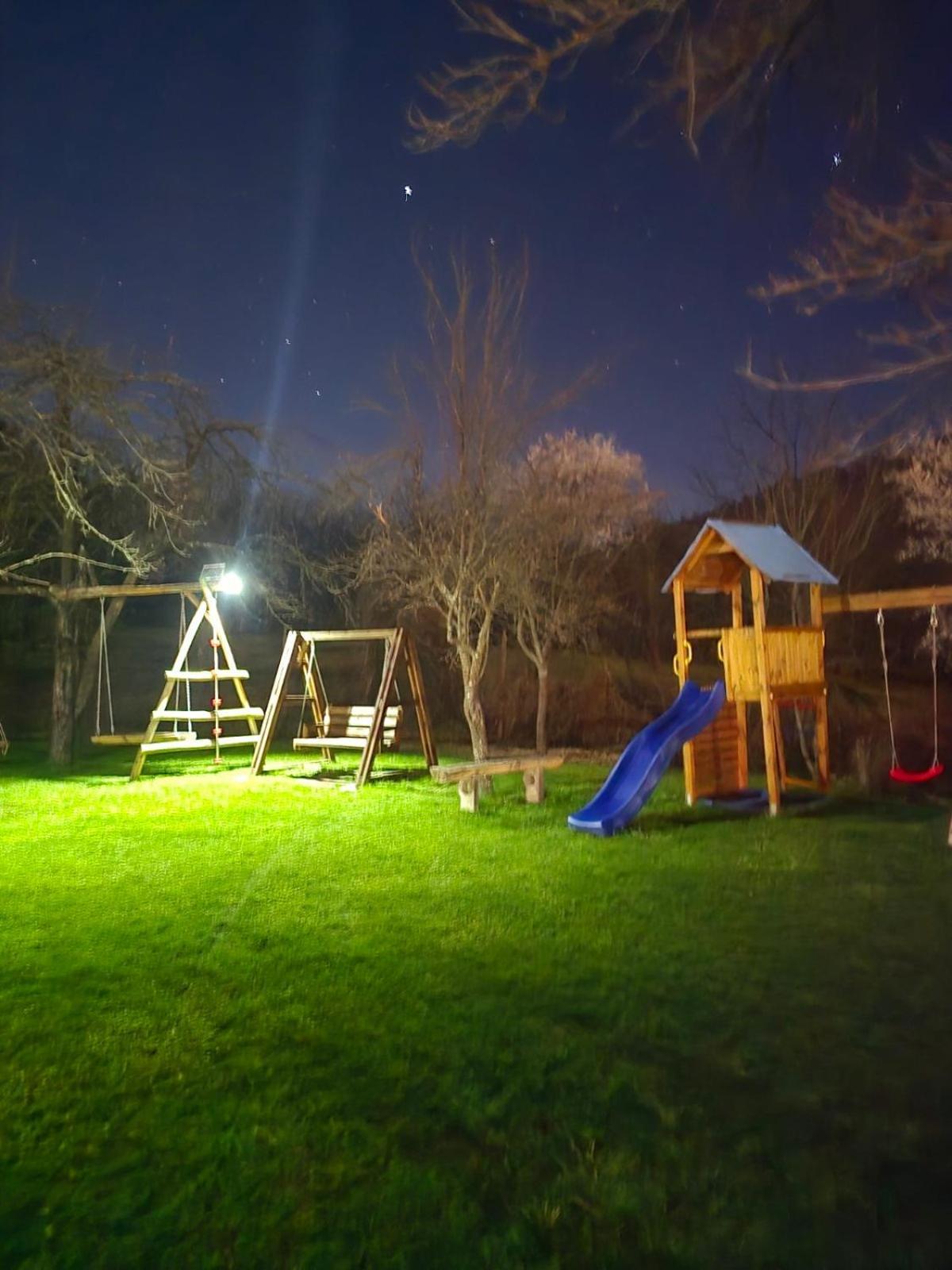 Cherni Osum Guest House Rest מראה חיצוני תמונה